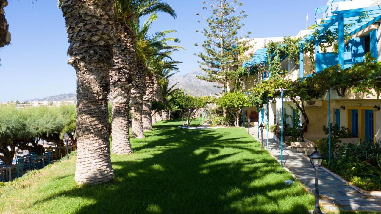 Artemis Aparthotel Makrýgialos Exteriör bild