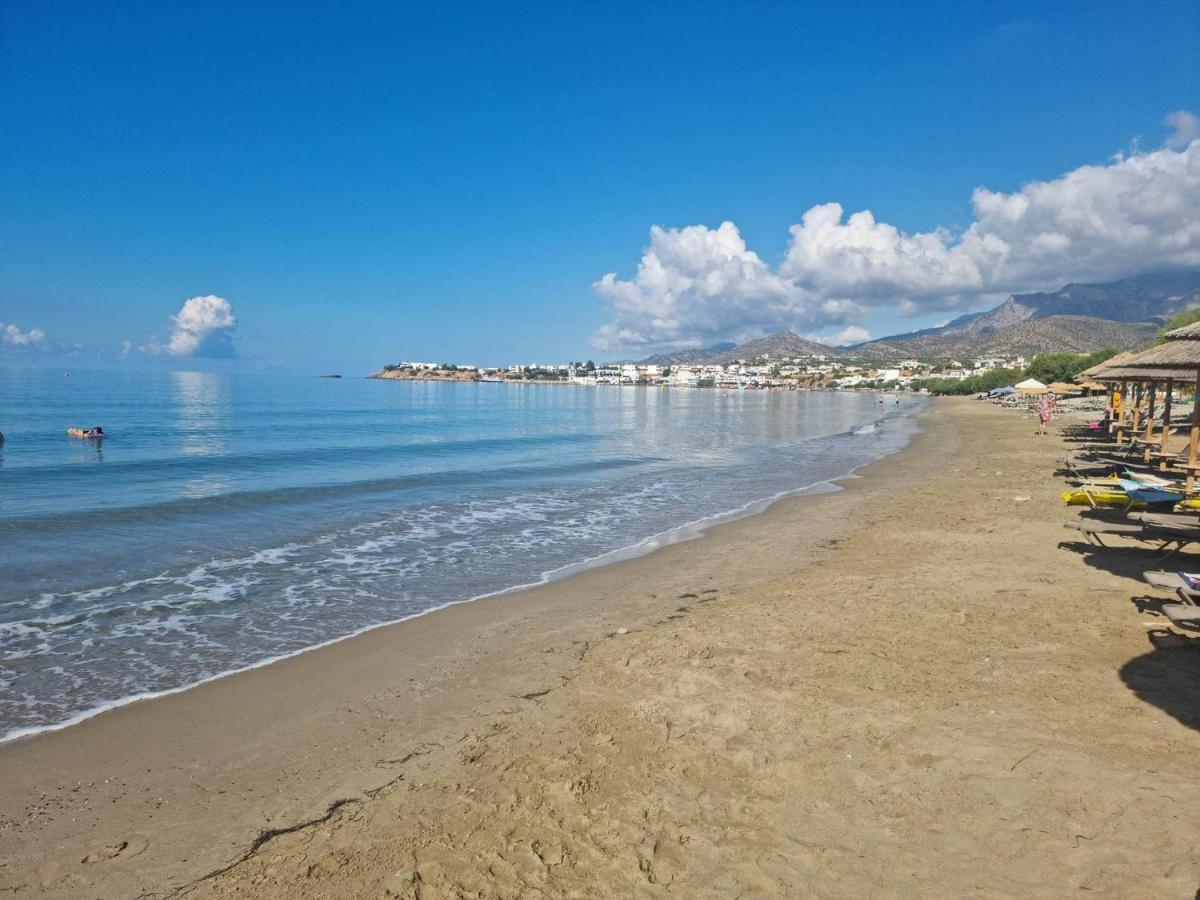 Artemis Aparthotel Makrýgialos Exteriör bild