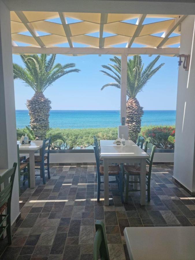 Artemis Aparthotel Makrýgialos Exteriör bild