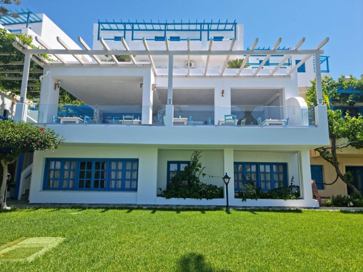 Artemis Aparthotel Makrýgialos Exteriör bild