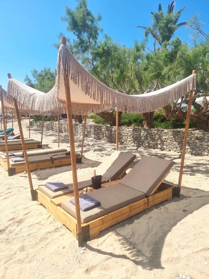 Artemis Aparthotel Makrýgialos Exteriör bild